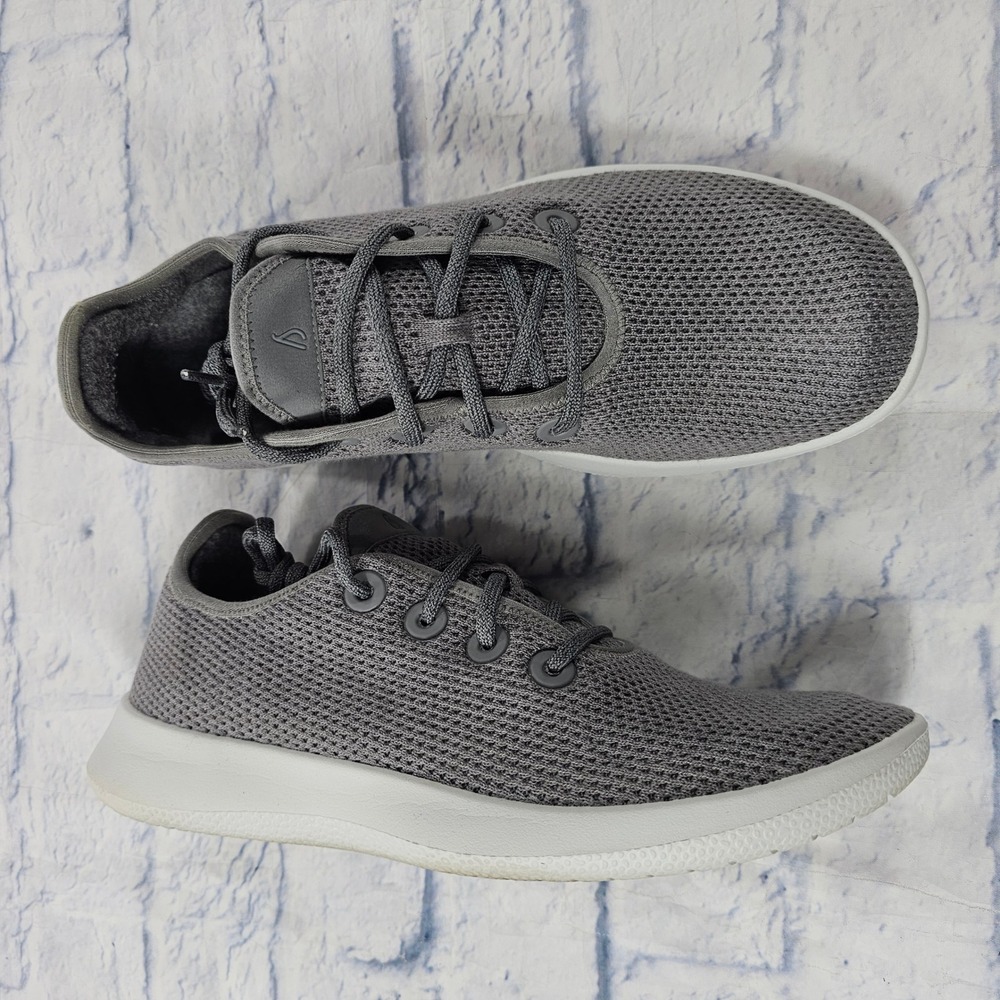 Allbirds Tree Runners Mens 11 Grey Eucalyptus Fiber Breathable Sneakers Comfort